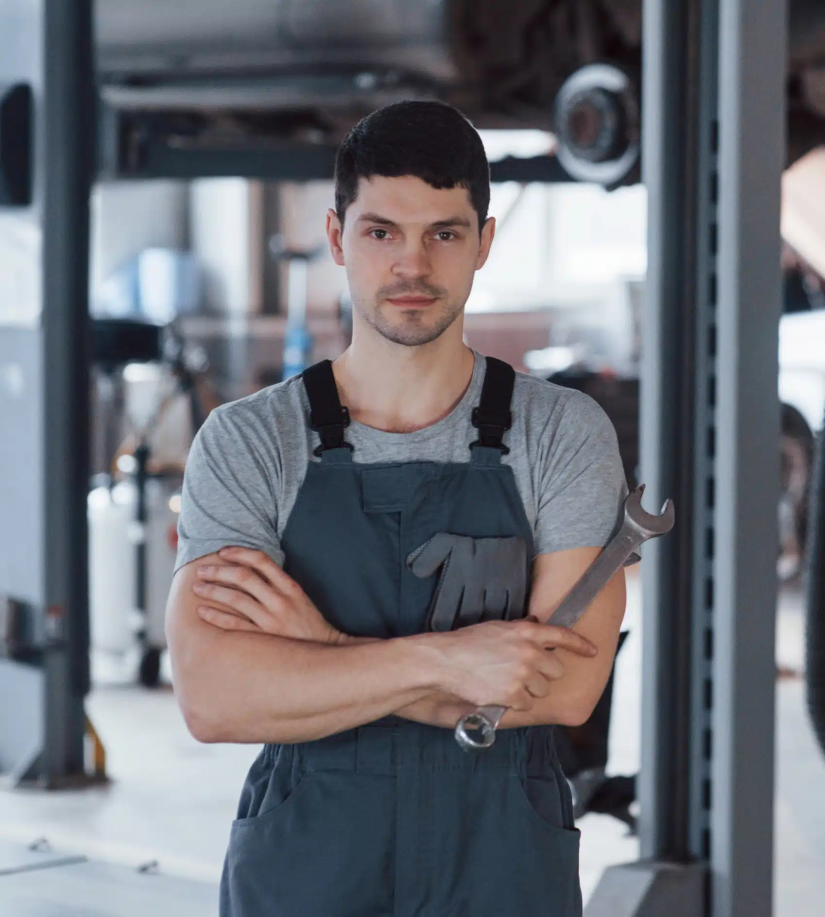 Certified mechanics at Carage Auto repair shop